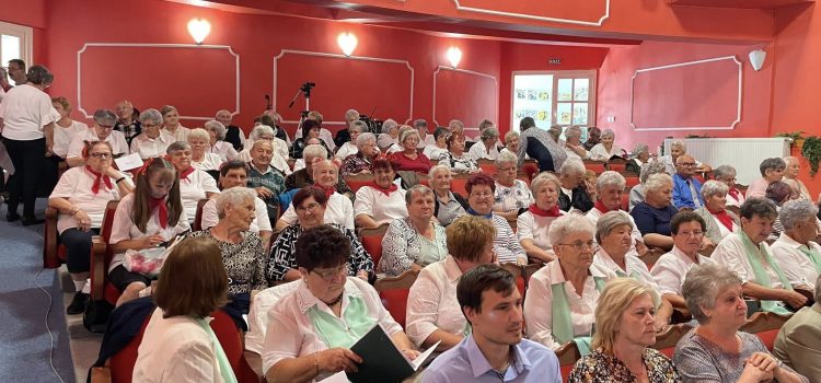 Idősek hónapjai A Szociális Szolgáltató Központban! Idősek hónapjai A Szociális Szolgáltató Központban!